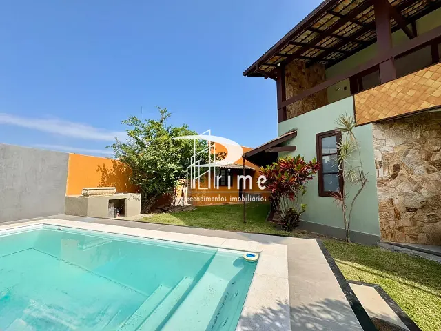 Casa com 600m² 4 quartos e 5 banheiros, à venda ou para alugar, no bairro Camboinhas em Niterói