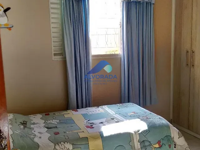 Casa com 250m² 4 quartos e 3 banheiros, à venda, no bairro Jardim Alvorada em São José dos Campos