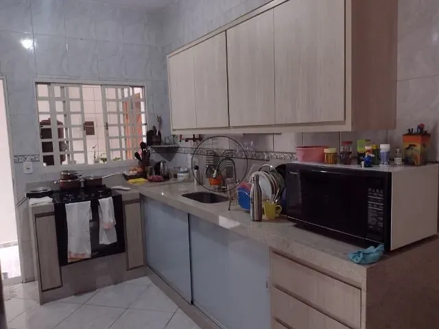 Casa com 250m² 4 quartos e 3 banheiros, à venda, no bairro Parque do Sol em Guaratinguetá