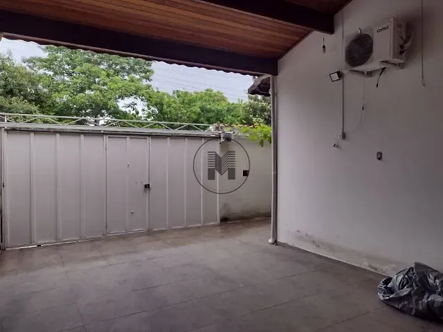 Casa com 250m² 4 quartos e 3 banheiros, à venda, no bairro Parque do Sol em Guaratinguetá