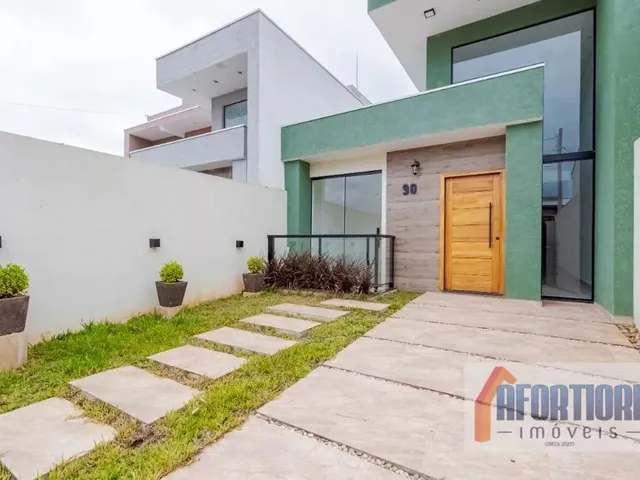 Casa com 150m² 3 quartos e 2 banheiros, à venda, no bairro Eucaliptos em Fazenda Rio Grande