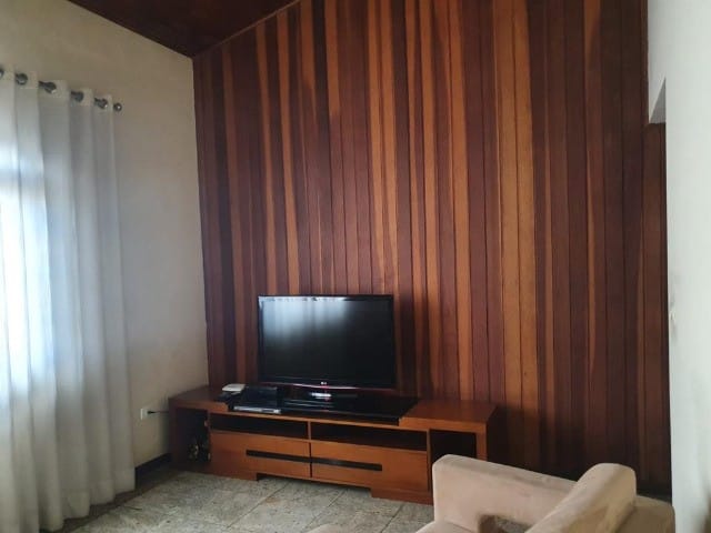 Casa 3 quartos e 2 banheiros, à venda, no bairro Loteamento Residencial Andrade em Pindamonhangaba