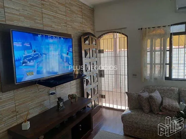 Casa 2 quartos e 2 banheiros, à venda, no bairro Jardim Praia Grande em Mongaguá