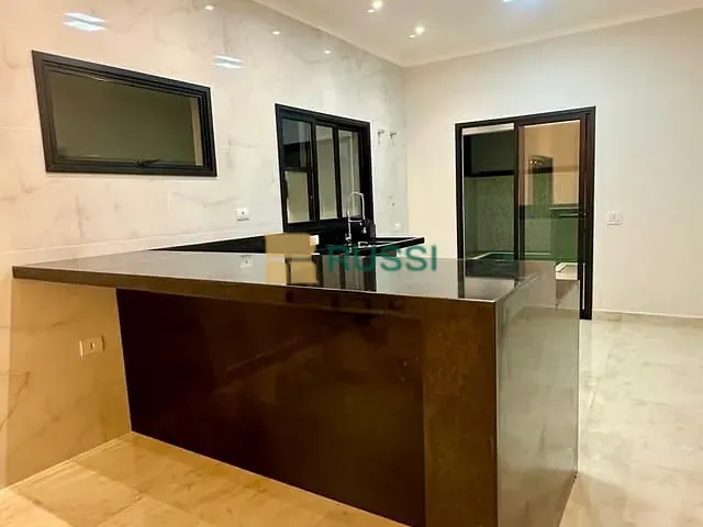 Casa 3 quartos e 3 banheiros, à venda, no bairro Parque Residencial Maria Elmira em Caçapava