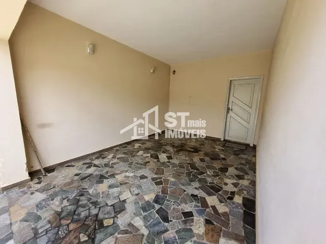 Casa com 233m² 2 quartos e 1 banheiro, à venda, no bairro Vila Buzato em Andradas