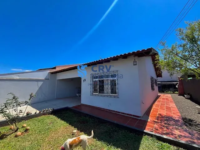 Casa com 307m² 3 quartos e 2 banheiros, à venda, no bairro Aragarça em Londrina