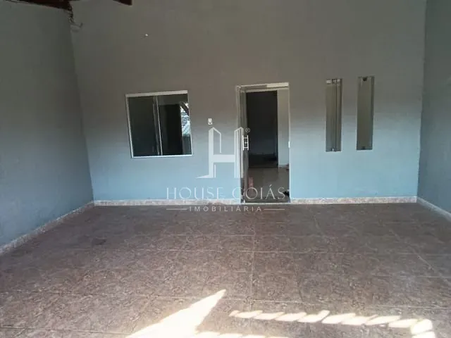 Casa com 180m² 3 quartos e 2 banheiros, à venda, no bairro Parque Santa Rita em Goiânia
