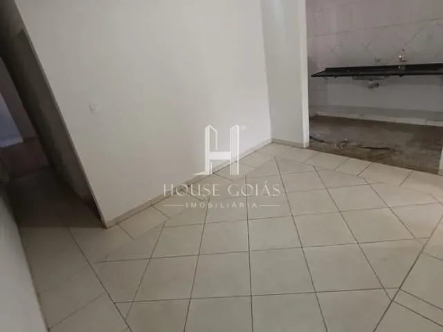 Casa com 180m² 3 quartos e 2 banheiros, à venda, no bairro Parque Santa Rita em Goiânia