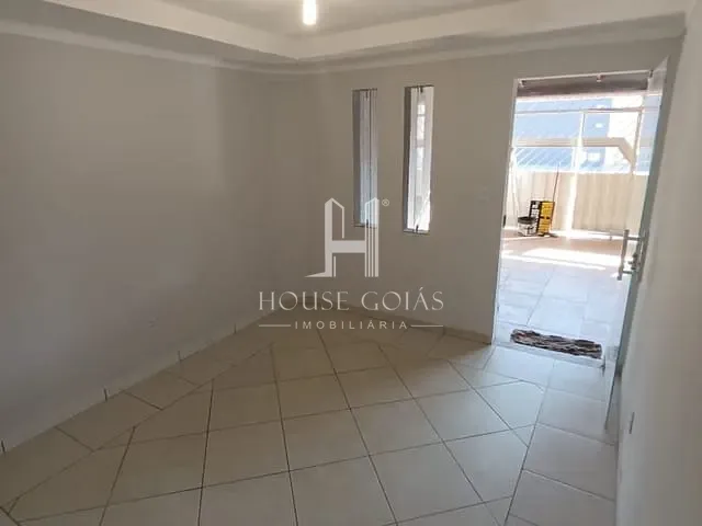Casa com 180m² 3 quartos e 2 banheiros, à venda, no bairro Parque Santa Rita em Goiânia