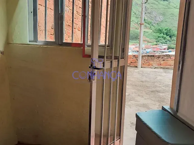Casa 2 quartos e 1 banheiro, à venda, no bairro Liberdade em Paraíba do Sul