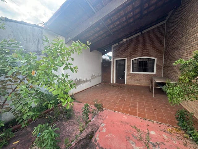 Casa com 160m² 2 quartos e 1 banheiro, à venda, no bairro Jardim do Chafariz em Pindamonhangaba