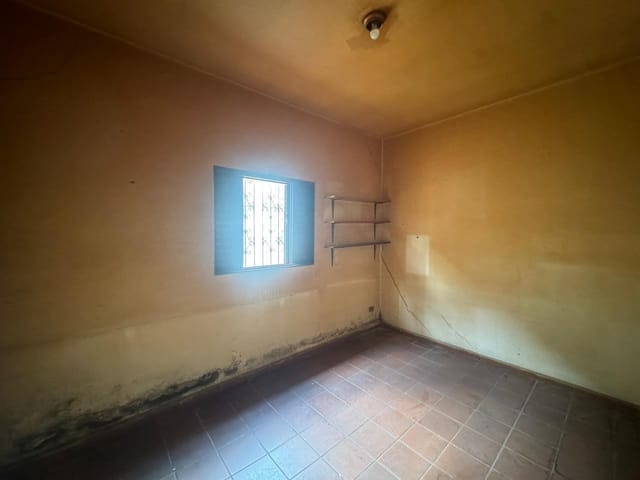 Casa com 160m² 2 quartos e 1 banheiro, à venda, no bairro Jardim do Chafariz em Pindamonhangaba