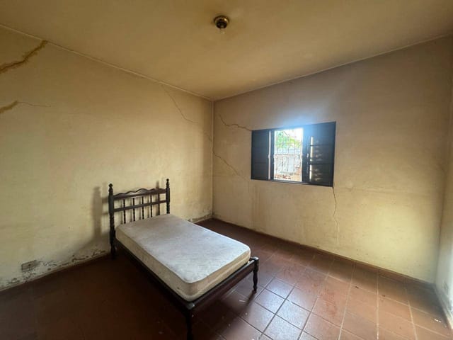 Casa com 160m² 2 quartos e 1 banheiro, à venda, no bairro Jardim do Chafariz em Pindamonhangaba