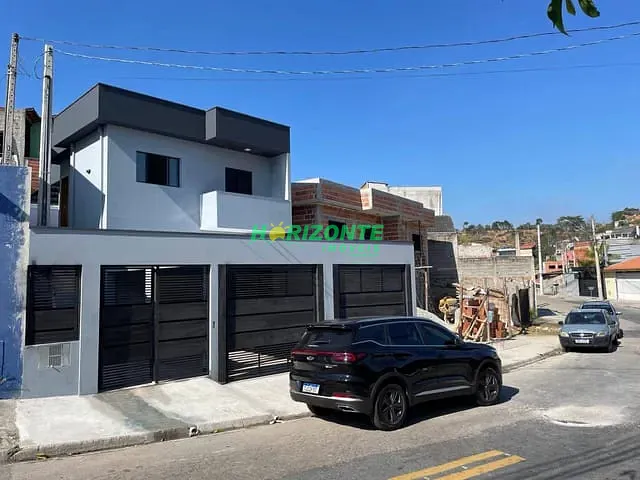 Casa com 188m² 2 quartos e 2 banheiros, à venda, no bairro Jardim dos Bandeirantes em São José dos Campos