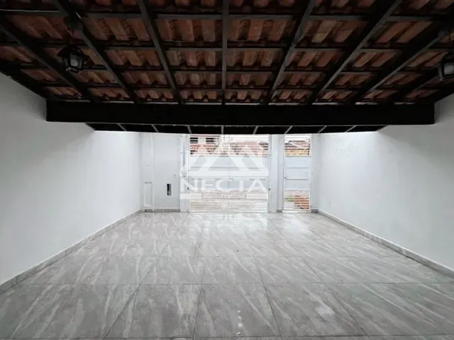 Casa com 160m² 3 quartos e 2 banheiros, à venda, no bairro Praia das Palmeiras em Caraguatatuba