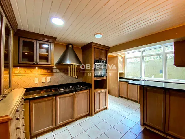 Casa 3 quartos e 3 banheiros, para alugar, no bairro Rondônia em Novo Hamburgo