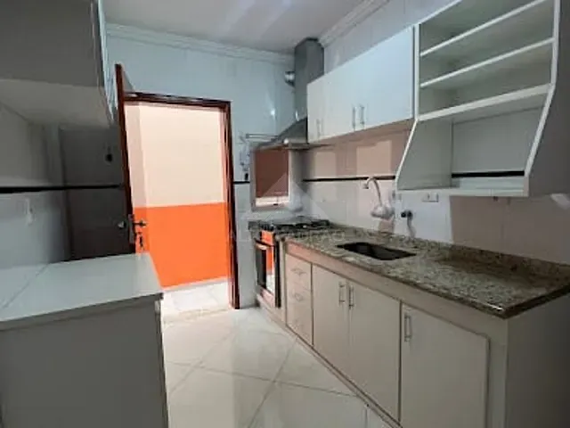 Casa com 238m² 2 quartos e 1 banheiro, à venda, no bairro Vila Guarani em Mauá