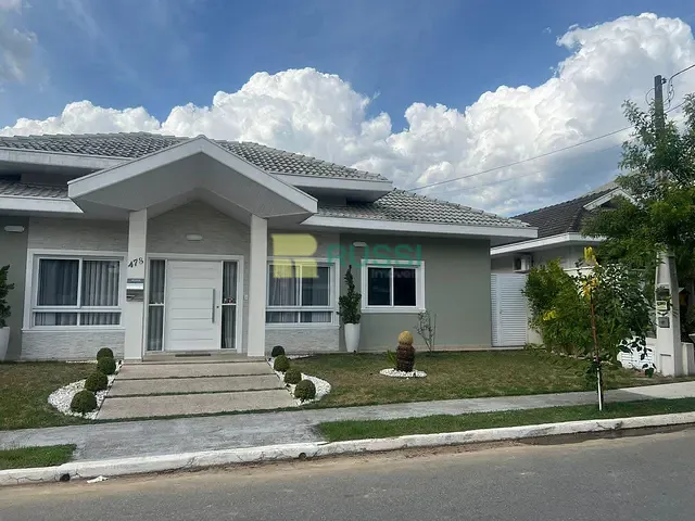 Casa com 460m² 4 quartos e 4 banheiros, à venda, no bairro Urbanova em São José dos Campos