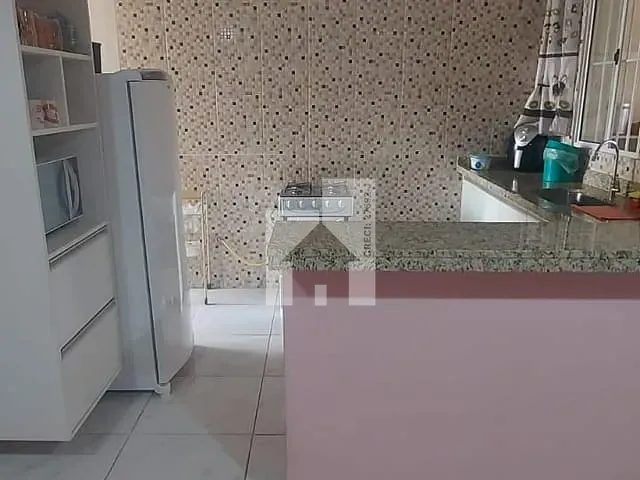 Casa com 150m² 3 quartos e 2 banheiros, à venda, no bairro Medeiros em Jundiaí