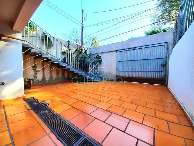 Casa com 300m² 2 quartos e 2 banheiros, à venda, no bairro Jardim Higienópolis em Londrina