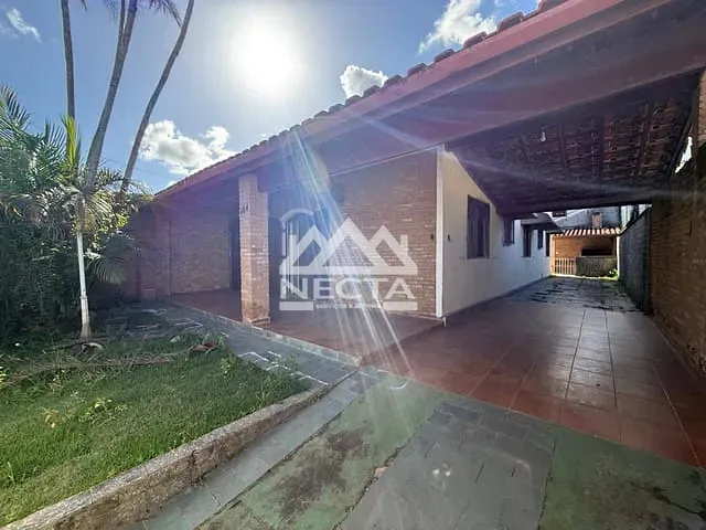 Casa com 235m² 3 quartos e 2 banheiros, à venda, no bairro Caputera em Caraguatatuba
