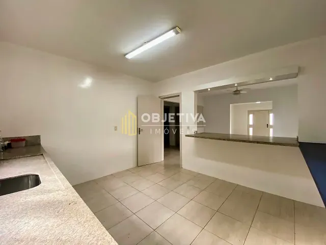 Casa 3 quartos e 3 banheiros, para alugar, no bairro Jardim Mauá em Novo Hamburgo