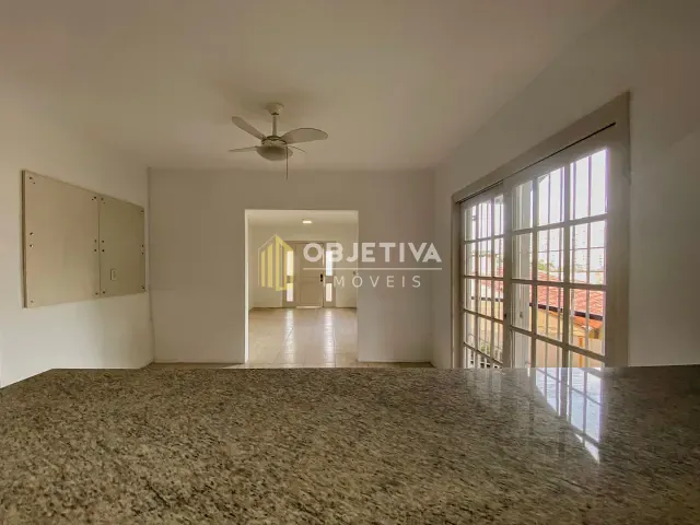 Casa 3 quartos e 3 banheiros, para alugar, no bairro Jardim Mauá em Novo Hamburgo