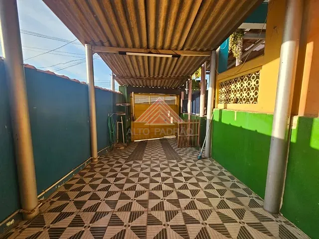 Casa com 245m² 3 quartos e 3 banheiros, à venda, no bairro Jardim Quarto Centenário em Mauá