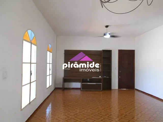 Casa com 250m² 3 quartos e 3 banheiros, à venda, no bairro Bosque dos Eucaliptos em São José dos Campos