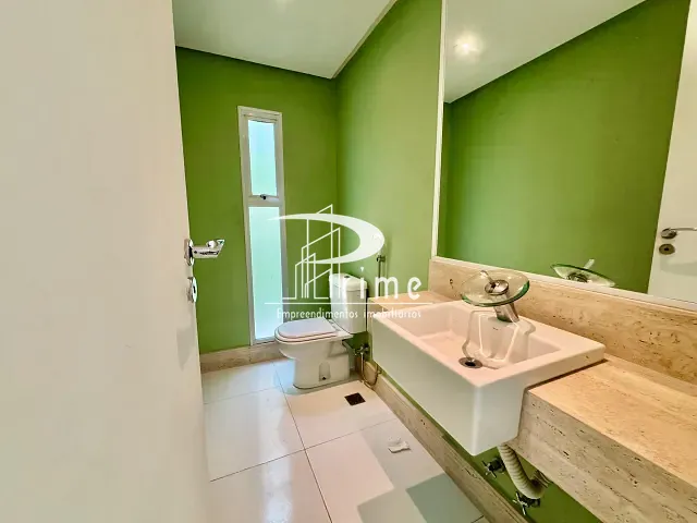 Casa com 225m² 3 quartos e 5 banheiros, para alugar, no bairro Camboinhas em Niterói