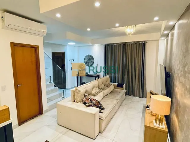 Casa 2 quartos e 2 banheiros, à venda, no bairro Urbanova em São José dos Campos