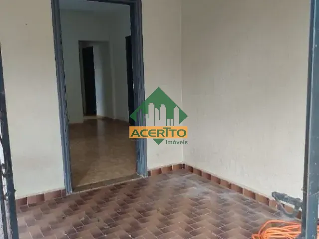 Casa com 154m² 3 quartos e 1 banheiro, à venda, no bairro Vila Bandeirantes em Araçatuba