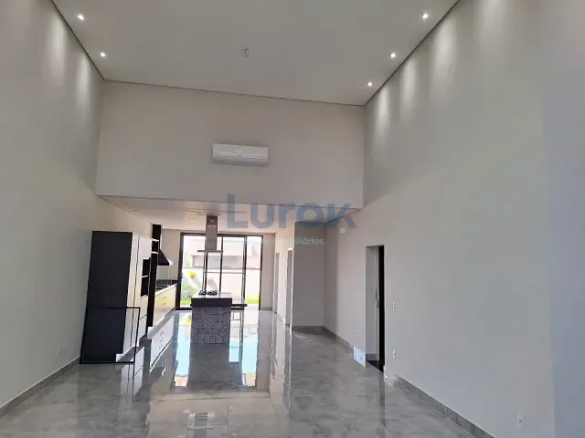 Casa com 312m² 3 quartos e 4 banheiros, à venda ou para alugar, no bairro Condomínio Residencial Colline Di Parma em Valinhos