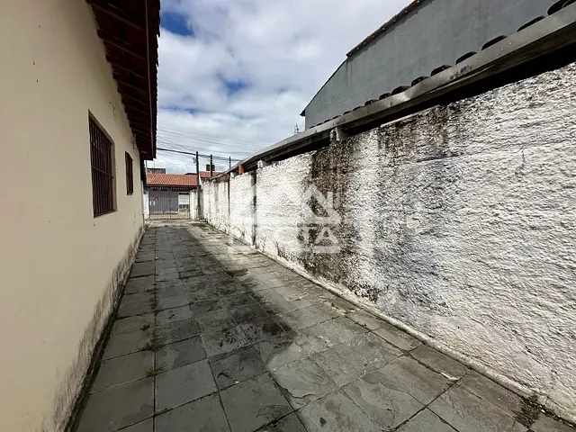 Casa com 360m² 3 quartos e 3 banheiros, à venda, no bairro Poiares em Caraguatatuba