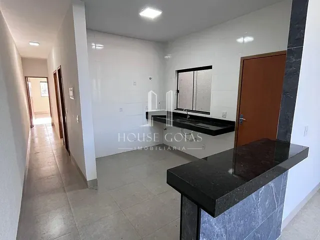 Casa com 150m² 2 quartos e 2 banheiros, à venda, no bairro Residencial Monte Pascoal em Goiânia