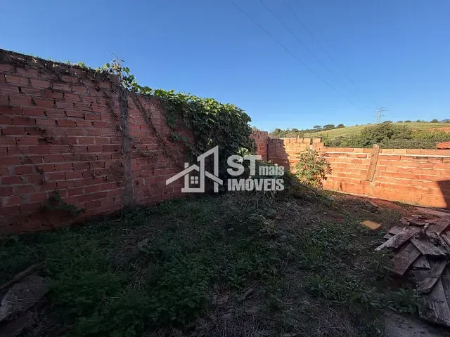 Casa 2 quartos e 1 banheiro, à venda, no bairro Jardim Santa Lúcia em Andradas