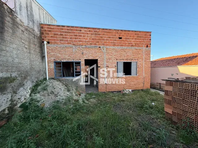 Casa 2 quartos e 1 banheiro, à venda, no bairro Jardim Santa Lúcia em Andradas