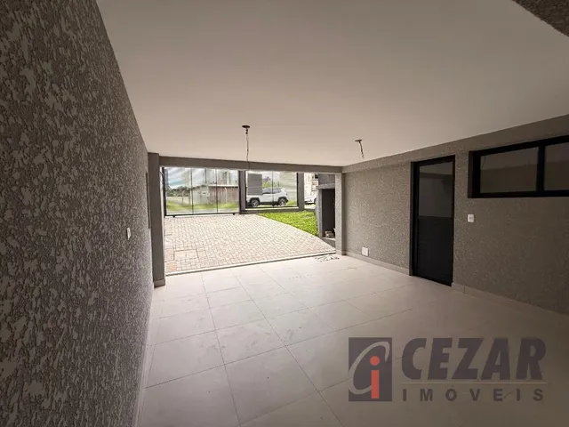 Sobrado com 126m², à venda, no bairro Mossunguê em Curitiba