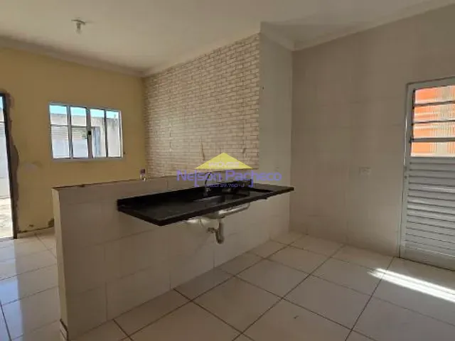 Casa com 150m² 2 quartos e 1 banheiro, à venda ou para alugar, no bairro Jardim São Carlos em Rafard