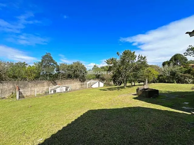 Casa com 370m² 5 quartos e 7 banheiros, à venda, no bairro Cascata em Porto Alegre