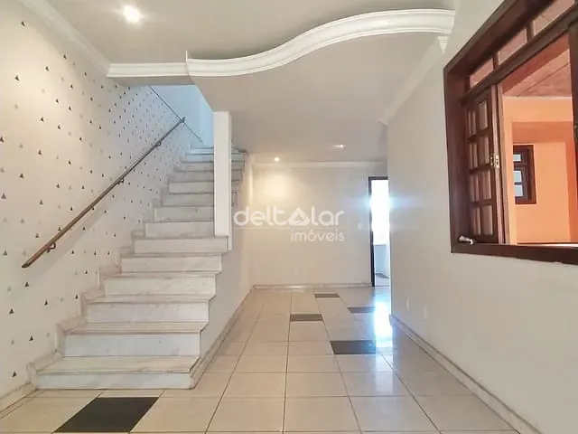 Casa com 180m² 3 quartos e 3 banheiros, à venda, no bairro São João Batista (Venda Nova) em Belo Horizonte