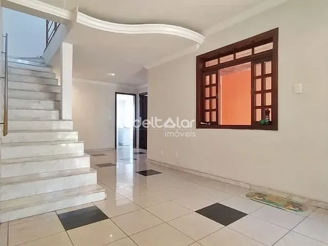 Casa com 180m² 3 quartos e 3 banheiros, à venda, no bairro São João Batista (Venda Nova) em Belo Horizonte