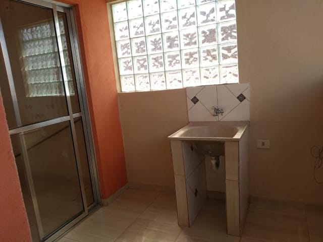 Foto do Casa - Casa com 2 dormitórios para alugar, 70 m² por R$ 850,00/mês - Jardim Cruzeiro do Sul - São José dos Campos/SP | INDEPENDENCE NEGOCIOS IMOBILIARIOS LTDA