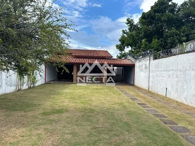 Casa com 500m² 3 quartos e 2 banheiros, à venda, no bairro Praia das Palmeiras em Caraguatatuba