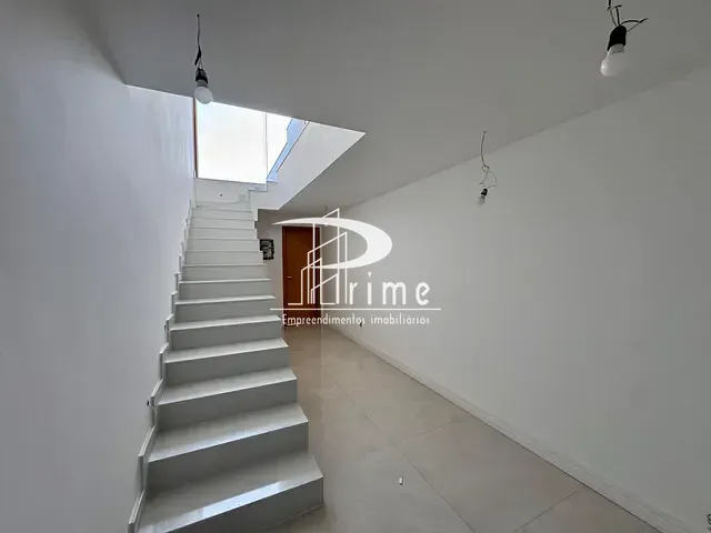 Casa com 450m² 3 quartos e 7 banheiros, à venda, no bairro Badu em Niterói