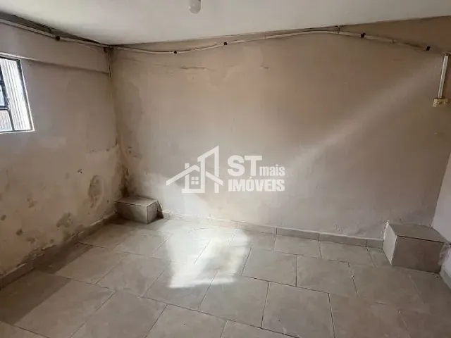 Casa 2 quartos e 1 banheiro, para alugar, no bairro Jardim Nova Andradas em Andradas