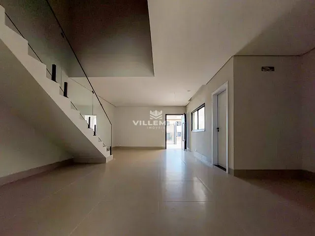 Casa com 177m² 3 quartos e 5 banheiros, à venda, no bairro Jardim Higienópolis em Maringá