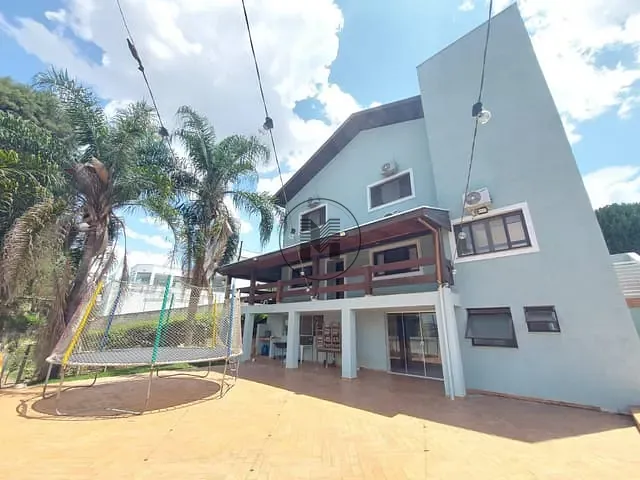Casa com 900m² 4 quartos e 6 banheiros, à venda, no bairro Jardim Panorama II em Guaratinguetá