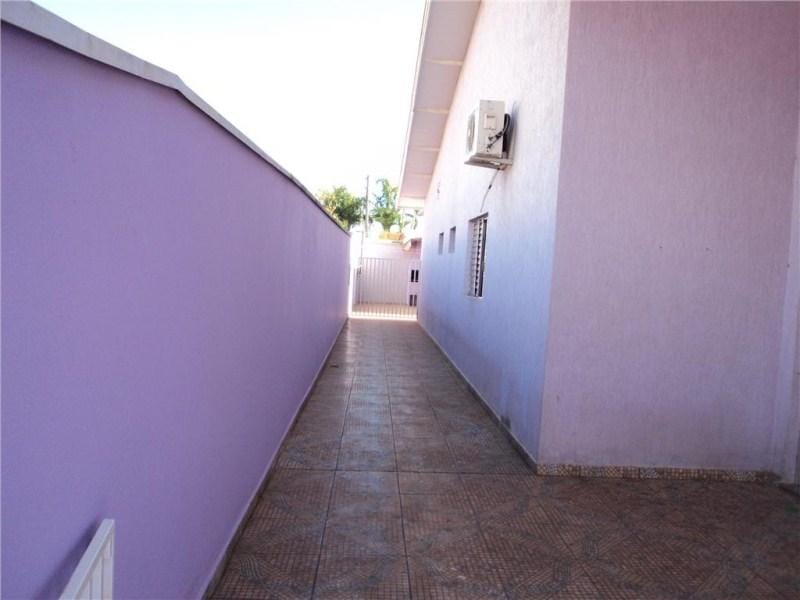Casa, 4 quartos, 180 m² - Foto 2