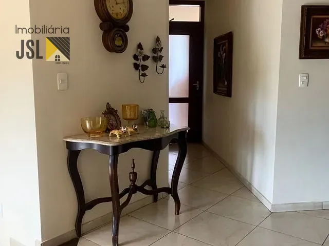 Casa com 590m² 5 quartos e 2 banheiros, à venda, no bairro Residencial Santa Helena em Caçapava